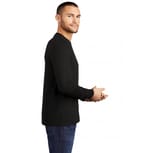 District DM132 Black right